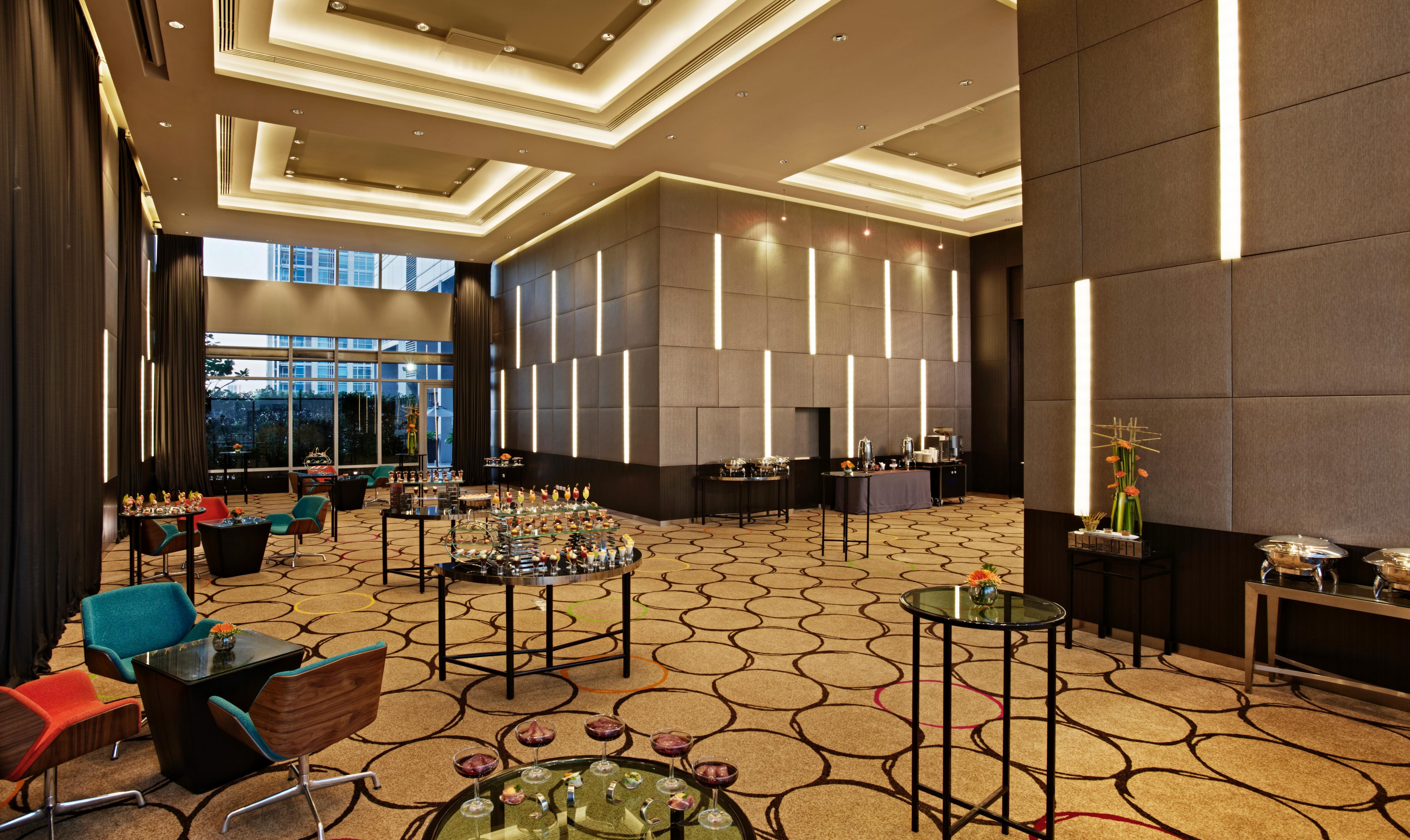 Four Points By Sheraton Bangkok Ploenchit - Formerly Novotel Bangkok Ploenchit Εξωτερικό φωτογραφία