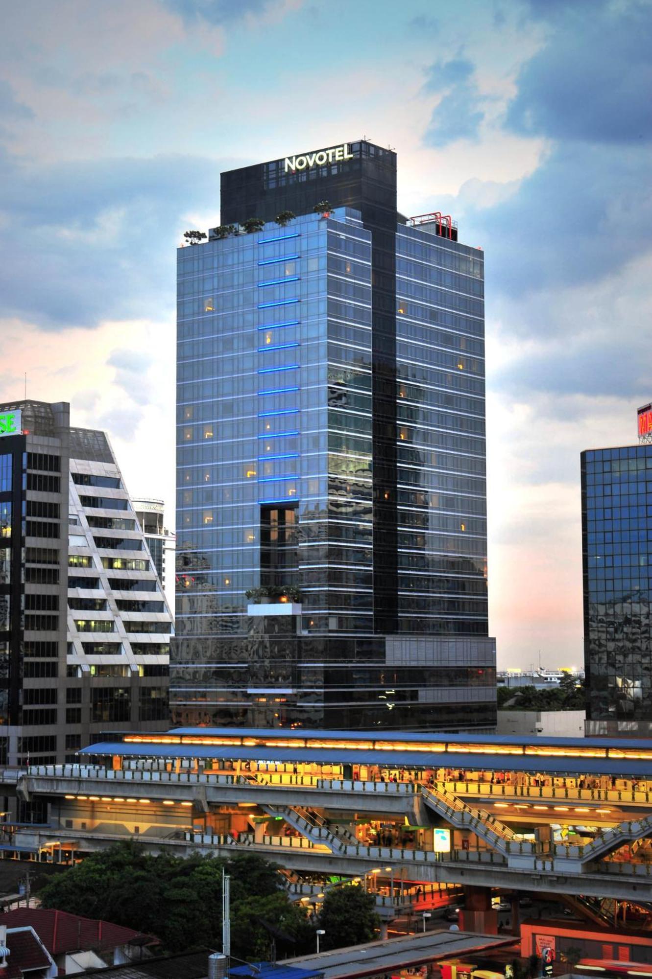 Four Points By Sheraton Bangkok Ploenchit - Formerly Novotel Bangkok Ploenchit Εξωτερικό φωτογραφία