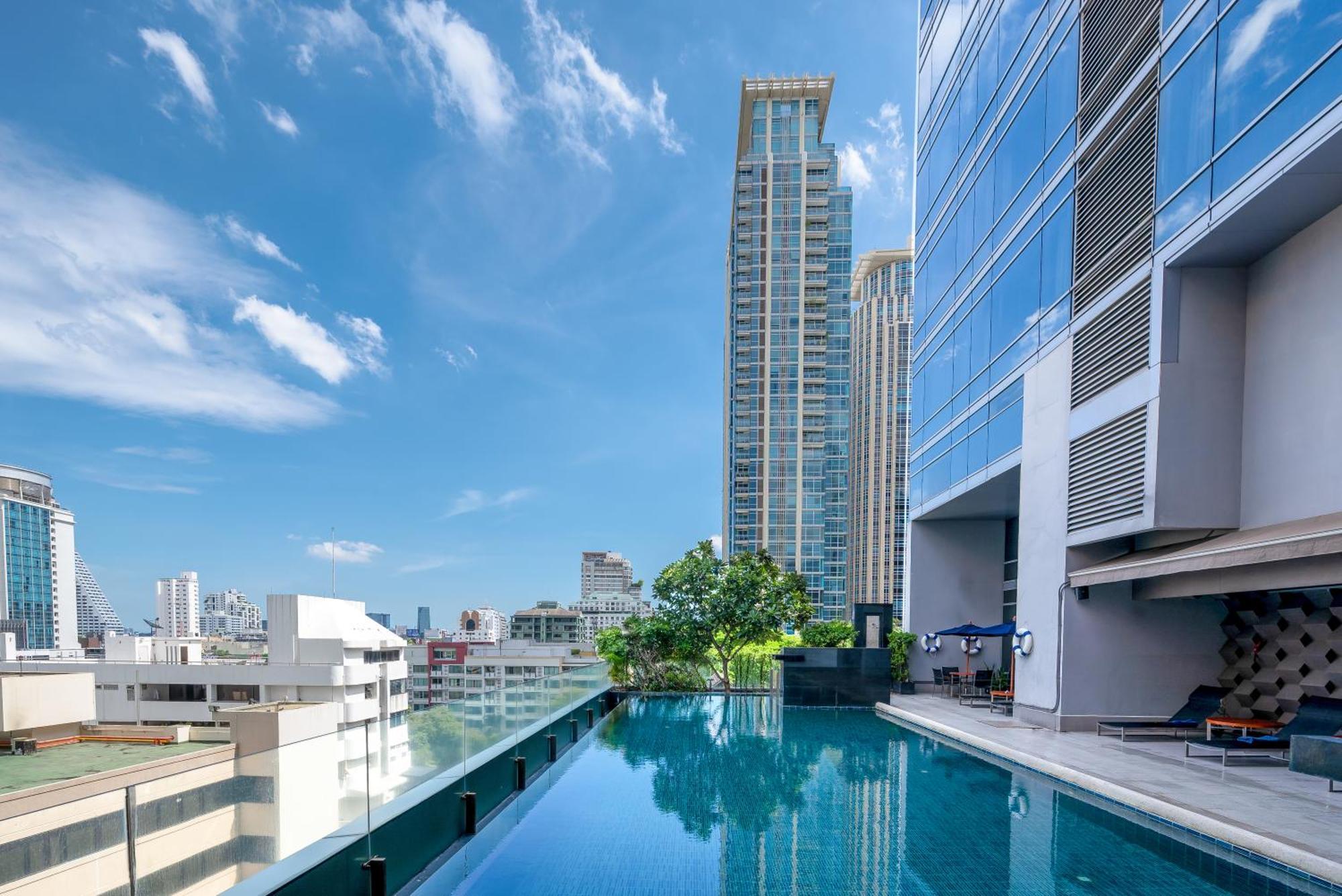 Four Points By Sheraton Bangkok Ploenchit - Formerly Novotel Bangkok Ploenchit Εξωτερικό φωτογραφία